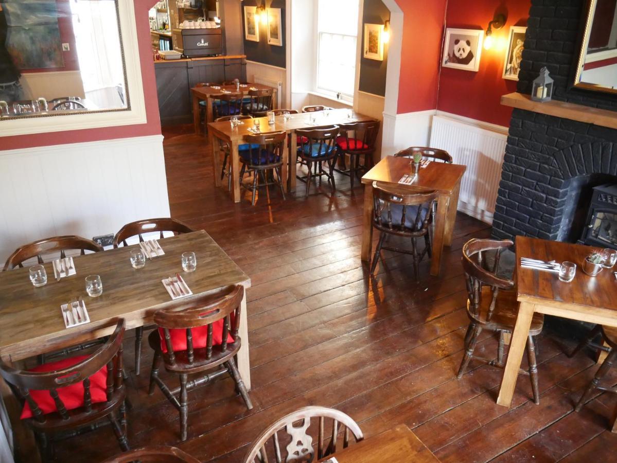 Hotel The Fox And Hounds Whittlebury Zewnętrze zdjęcie
